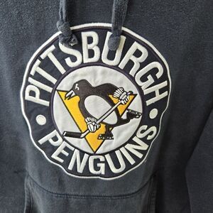Gear for Sports Pittsburgh Penquins Hoodie Size Large